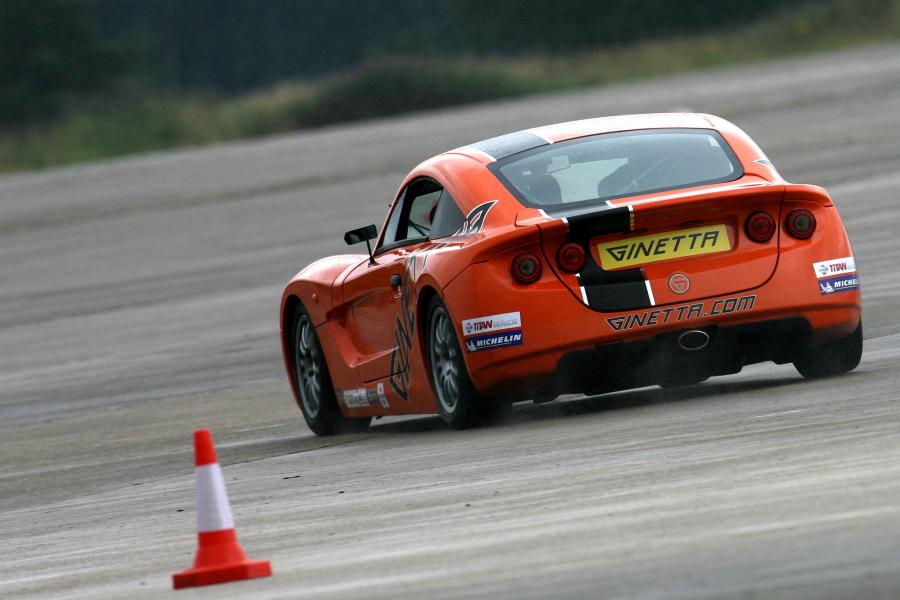  Ginetta G40R 2011 года  (фото 58 из 85)